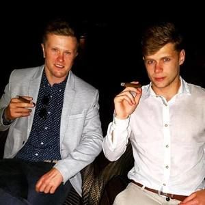 Meet your Posher, Barry